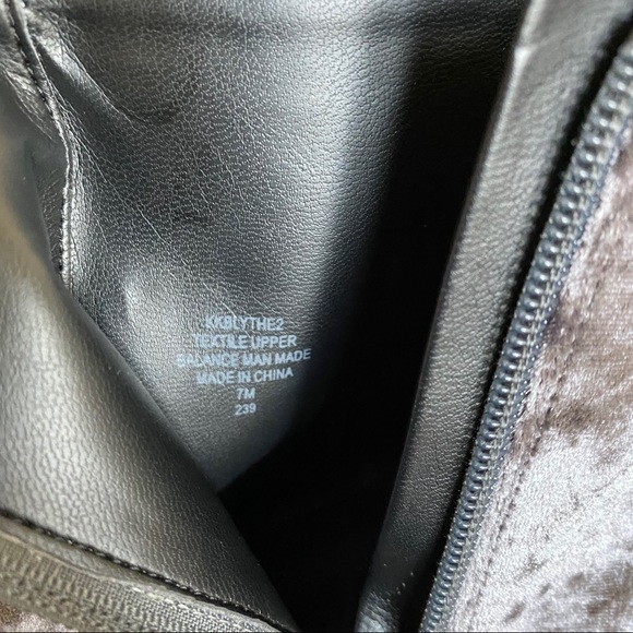 Kendall + Kylie Velvet Studded Blythe Boots 7 - Picture 10 of 13